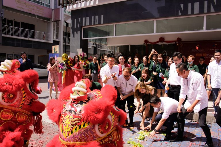 10_HQ Opening_opt
