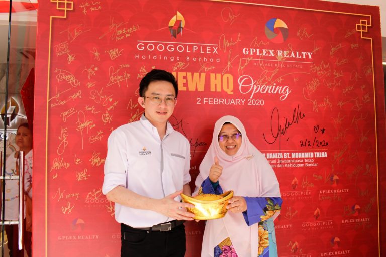 17_HQ Opening_opt