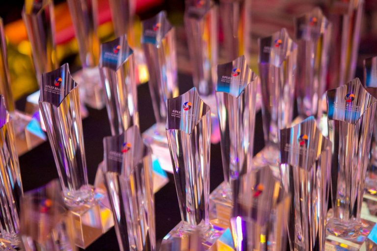 2_Award_opt